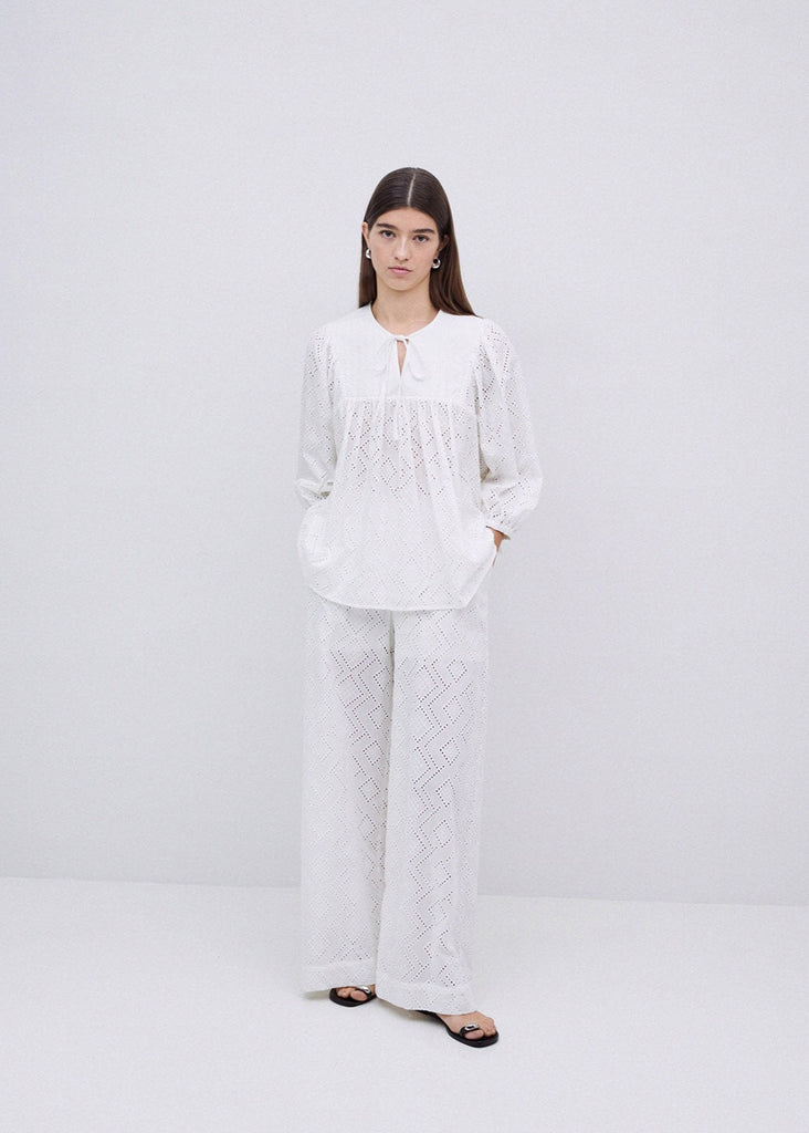 Yerse White Wide Leg Embroidered trousers