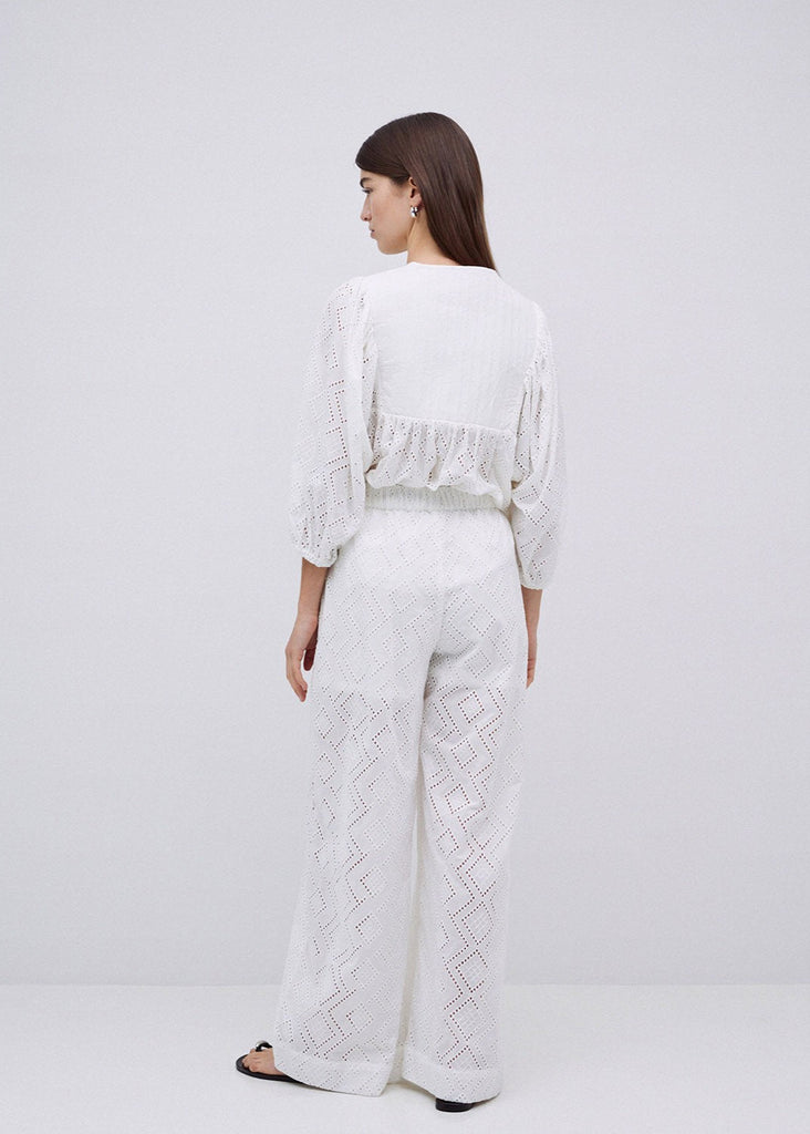 Yerse White Wide Leg Embroidered trousers