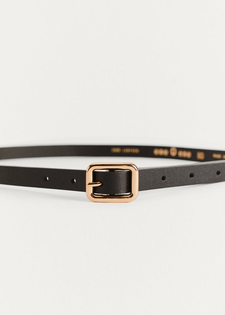 xese O ese Thin Leather Belt In Black