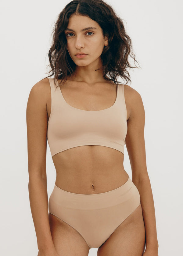 Organic Basics Smooth Bralette in Hazelnut
