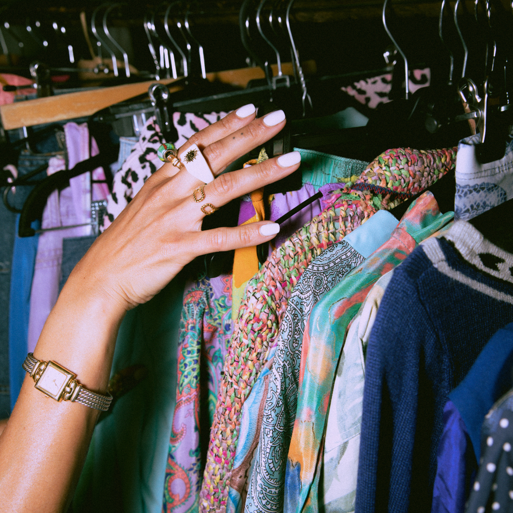9 Reasons to Shop Vintage Clothing