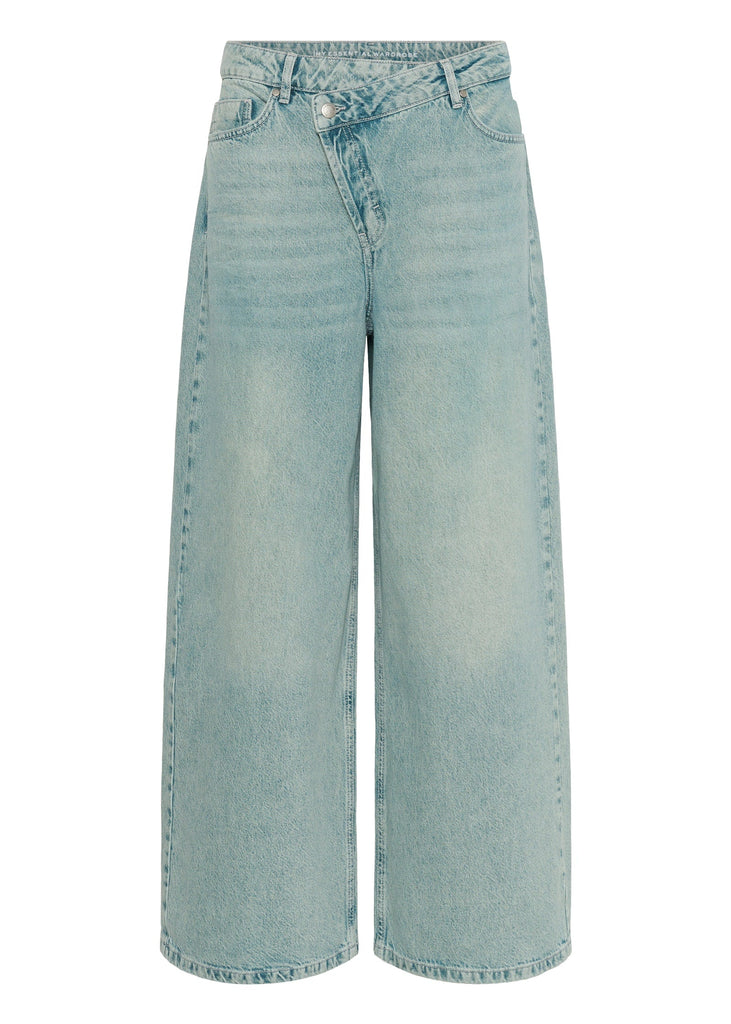 Light blue denim wide-leg jeans on a white background