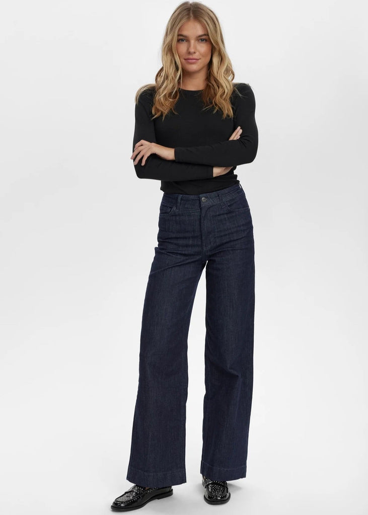 Numph Nuparis Cropped Jeans in Dark Blue Denim