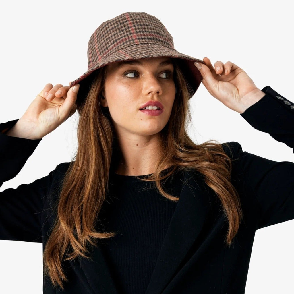 Unmade Kasjaum Reversible Bucket Hat