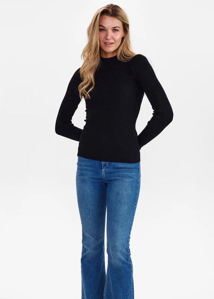 Numph Nubia Pullover in Caviar