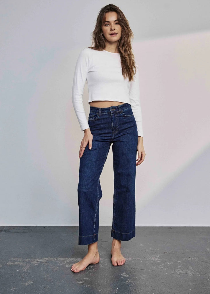 Numph Nuparis Cropped Jeans in Dark Blue Denim