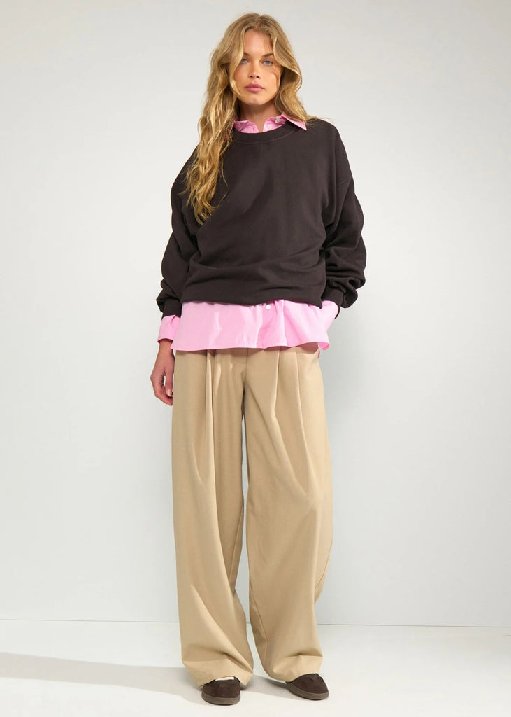 Nubissa Oversize Sweat In Black Coffee