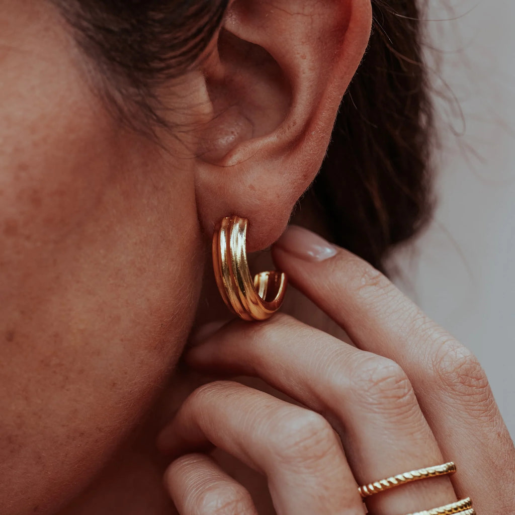 Cabinet Makani Hoop Earrings In Gold