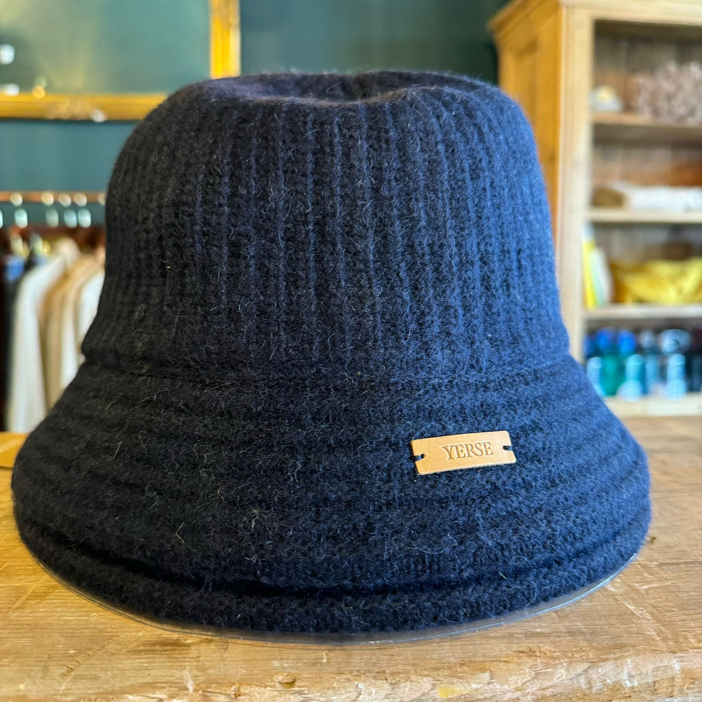 YERSE Bucket Hat in Navy
