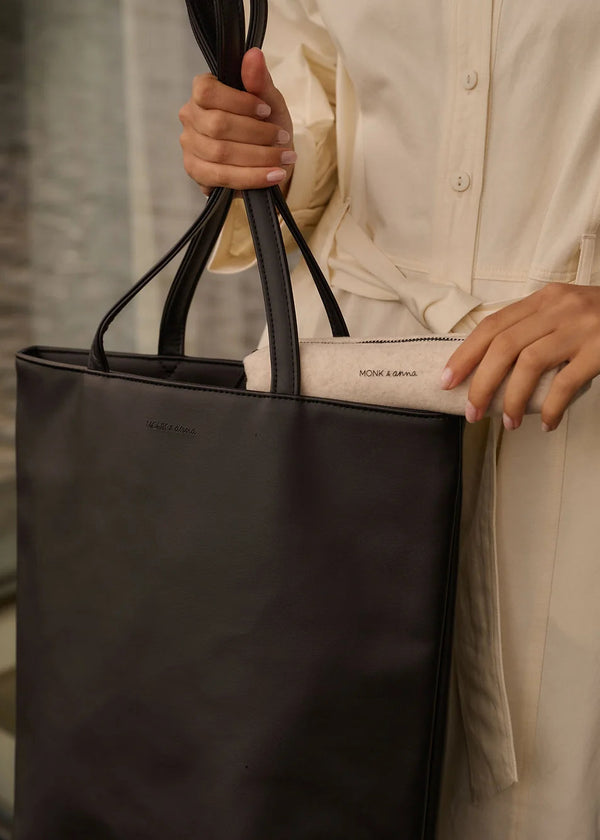 Monk & Anna Merian tote bag In Black Vegan Leather
