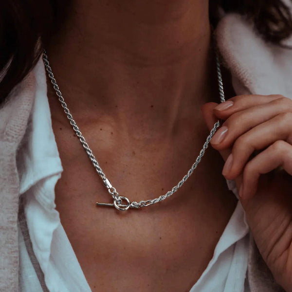 Cabinet Olivia Rope Chain Necklace In Silver