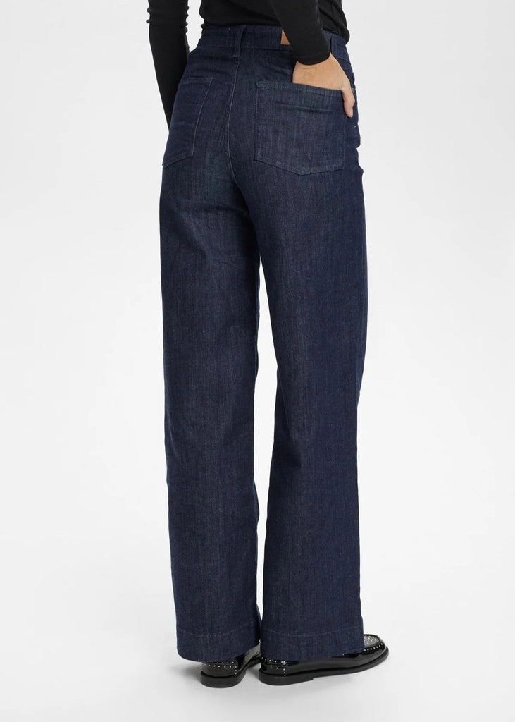 Numph Nuparis Cropped Jeans in Dark Blue Denim