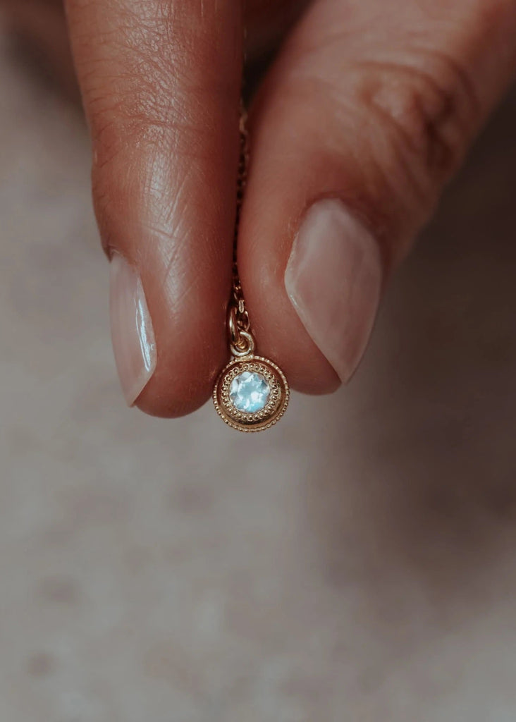 Cabinet Sita Moonstone Pendant