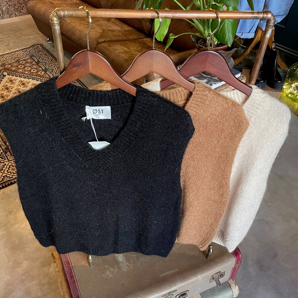 ØST Tessa Knitted Mohair Vest in Cream