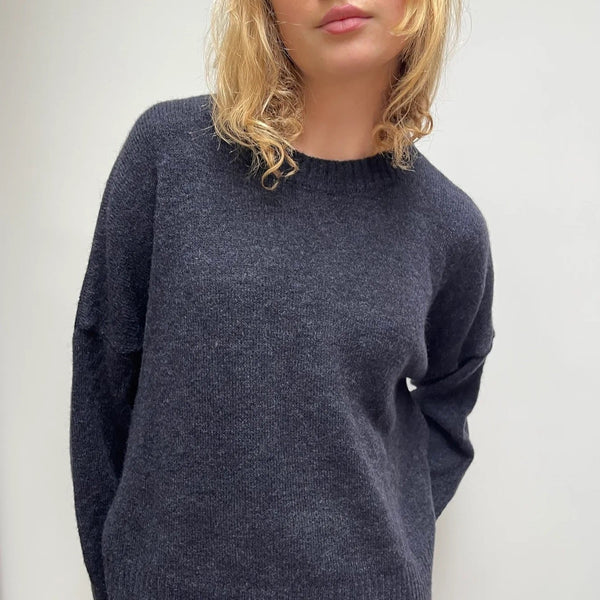 ØST Laura Knitted Jumper in Navy