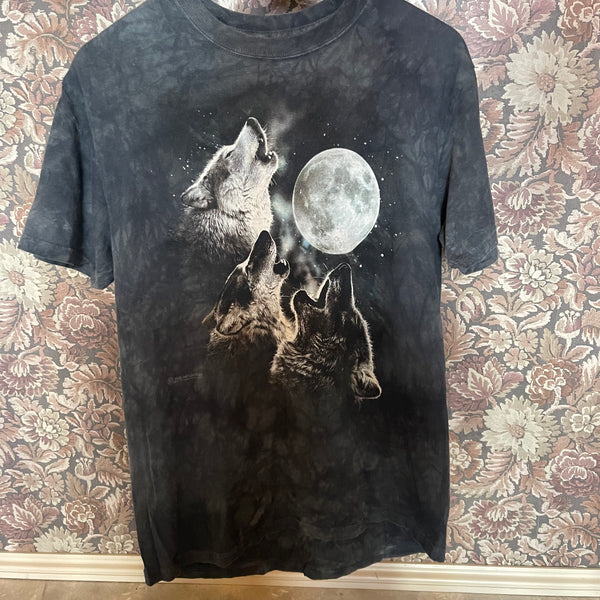 Howling at the Moon Wolf Graphic Tee