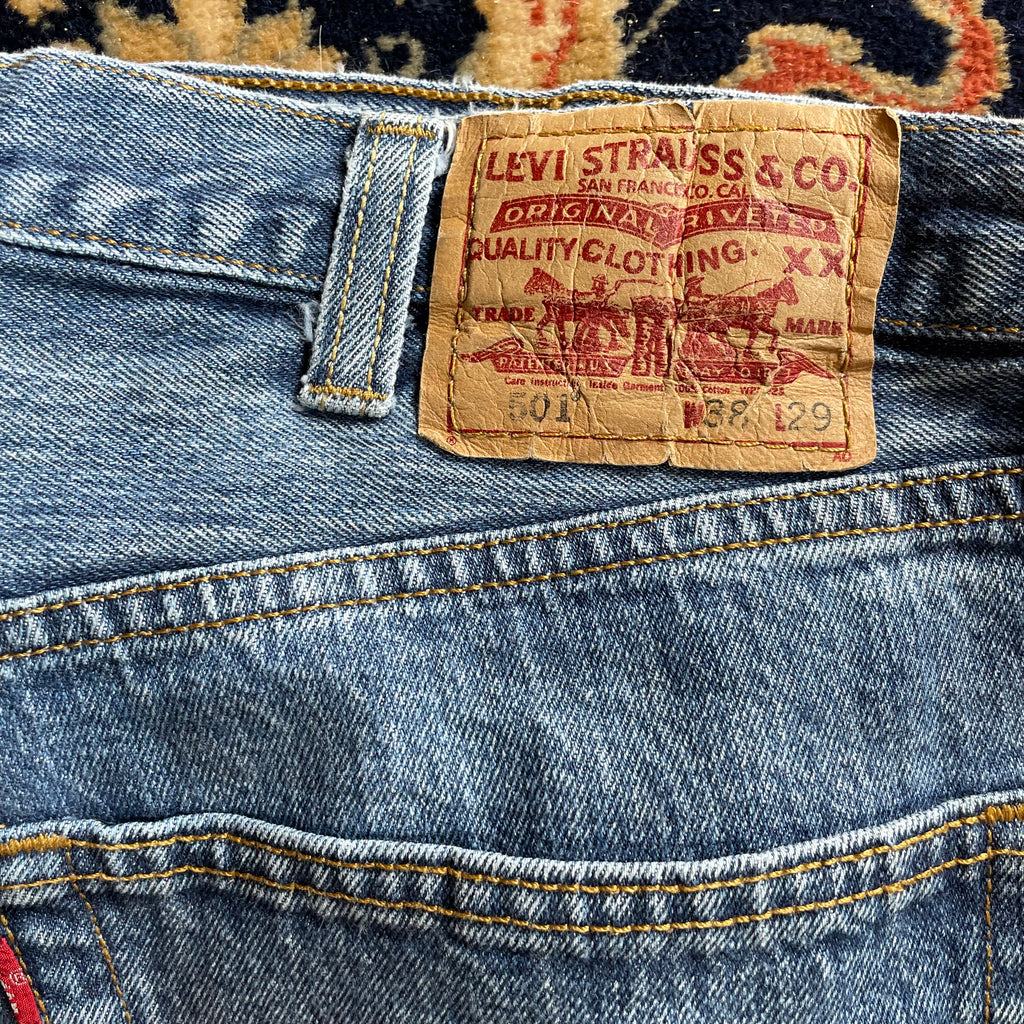 Vintage Levi's 501 Mid Wash 38" 29"