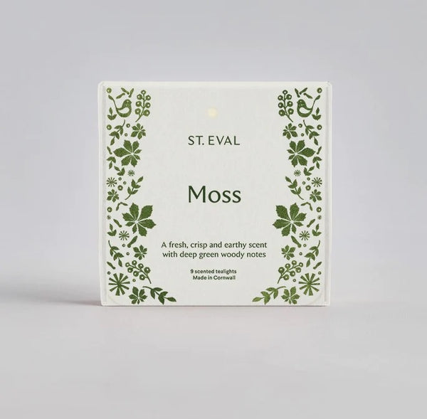 Fresh and earthy moss with notes of floral geranium and aromatic lavender on a base of amber and cedarwood.St Eval Moss Scented Folk Tealights