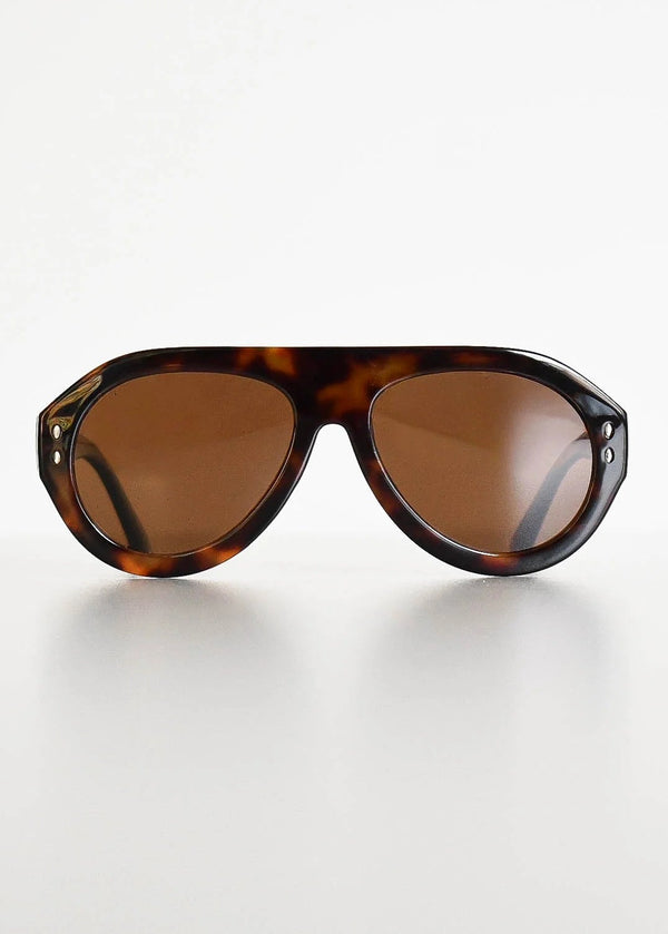 WAKE+SEA Noa Sunglasses in Tortoiseshell Retro Round Sunglasses 