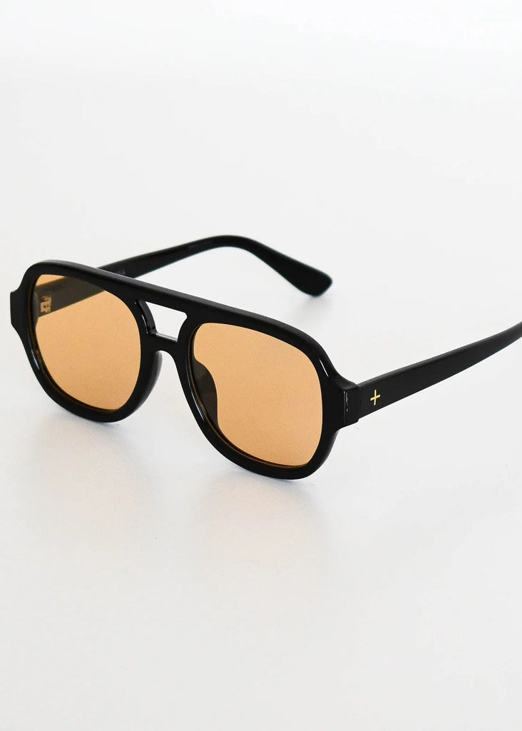 WAKE+SEA Remy Sunglasses in Black