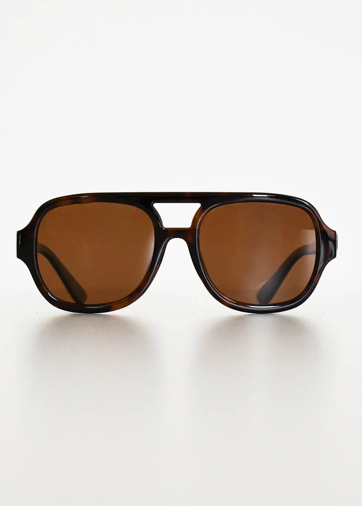 WAKE+SEA Remy Sunglasses in Tortoiseshell