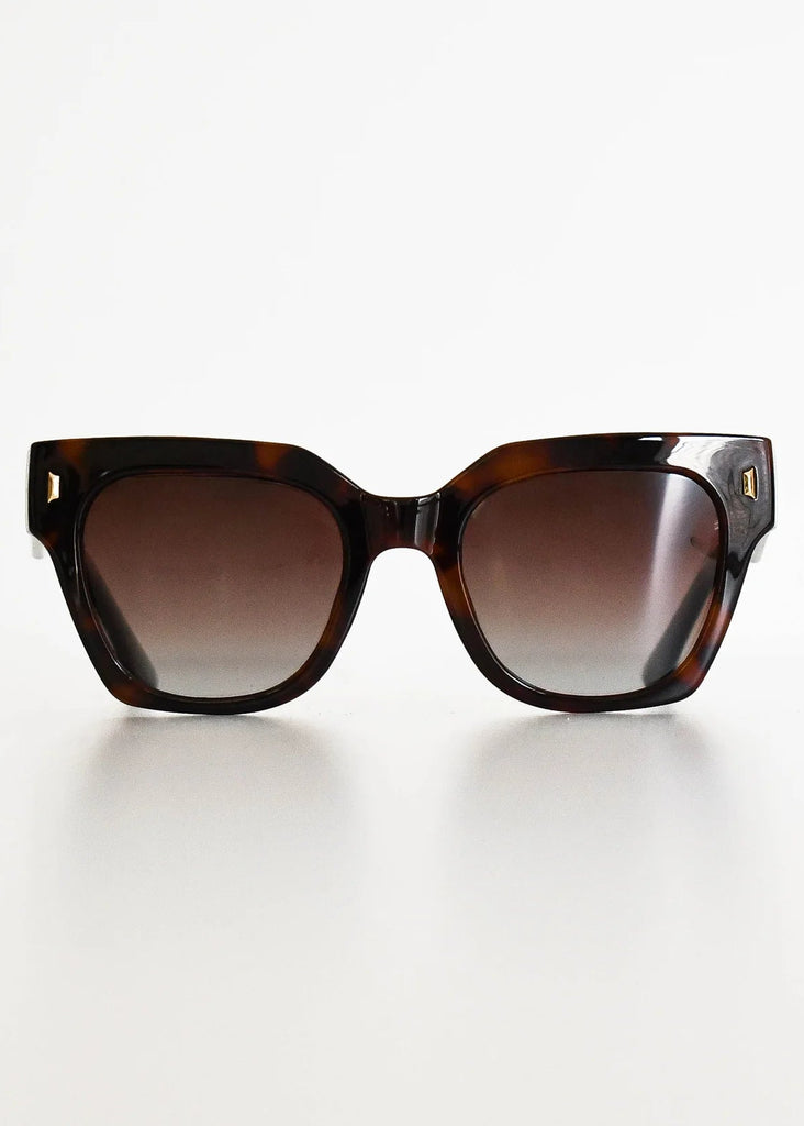 WAKE+SEA Hope Sunglasses in Tortoiseshell Retro Style Sunglasses with Brown Lense
