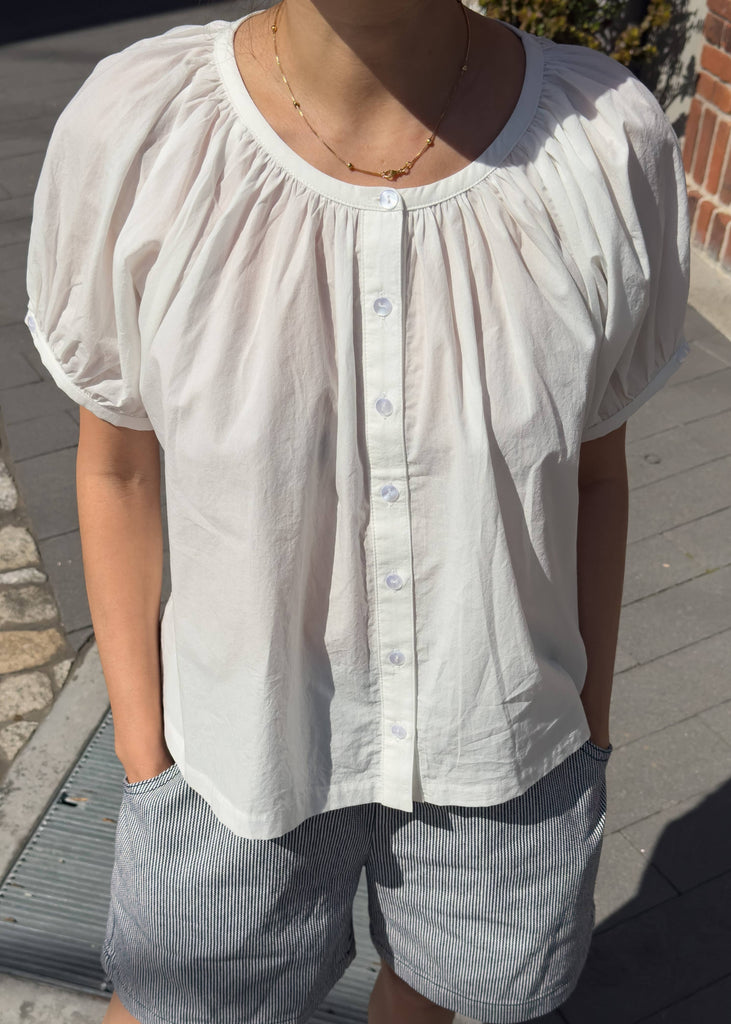 Le Bon Shoppe Emily Short Sleeve Top In White