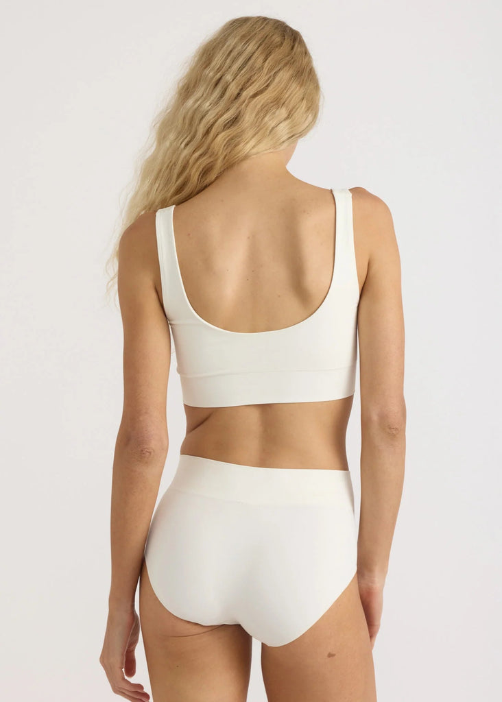 PRE-ORDER Smooth Bralette in Off White