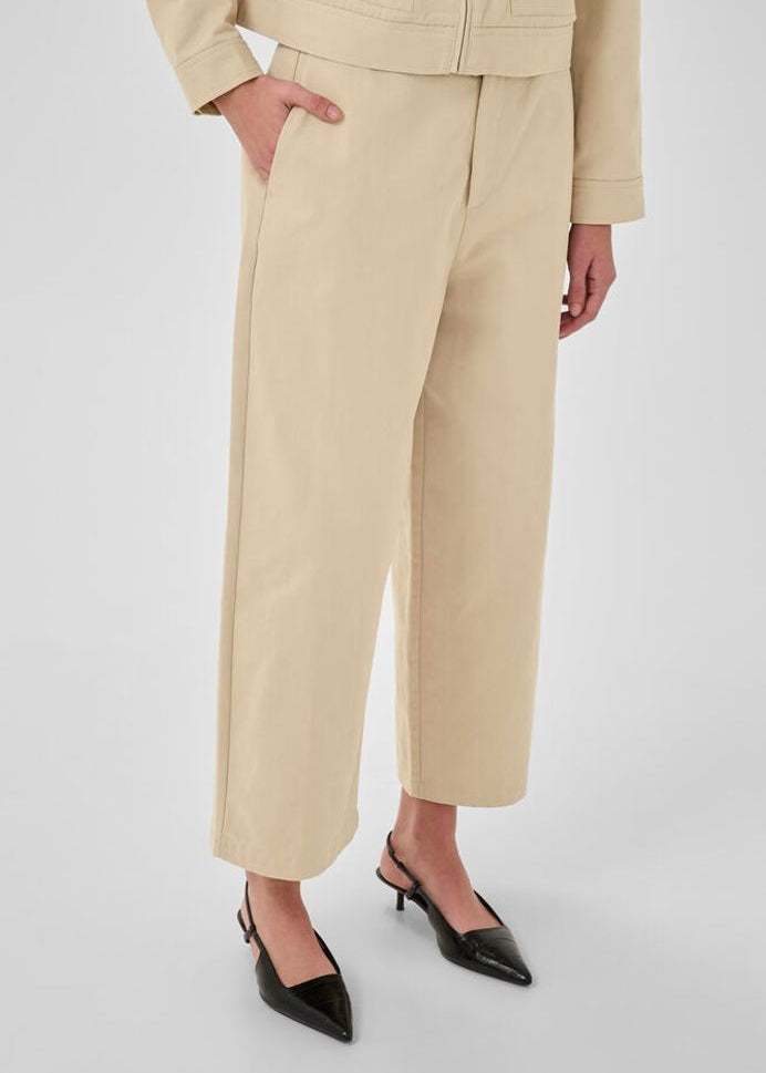 My Essential Wardrobe Cindy Pant In Beige