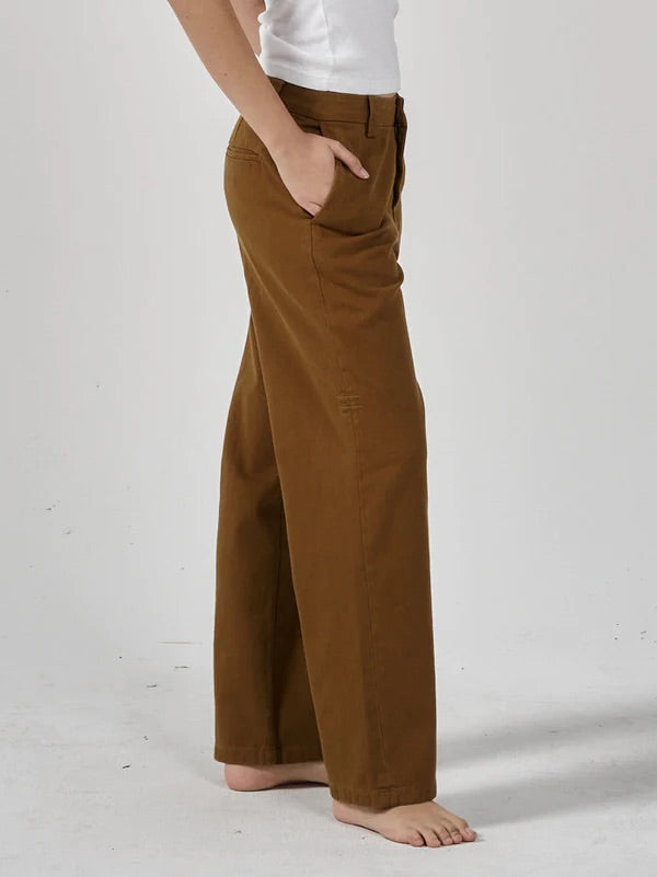 Thrills Lax Low Slung Pant in Tobacco