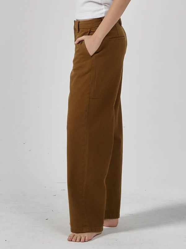 Thrills Lax Low Slung Pant in Tobacco