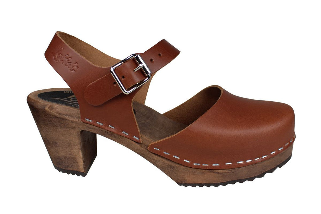 Lotta Highwood Clogs in Cinnamon on Brown Base