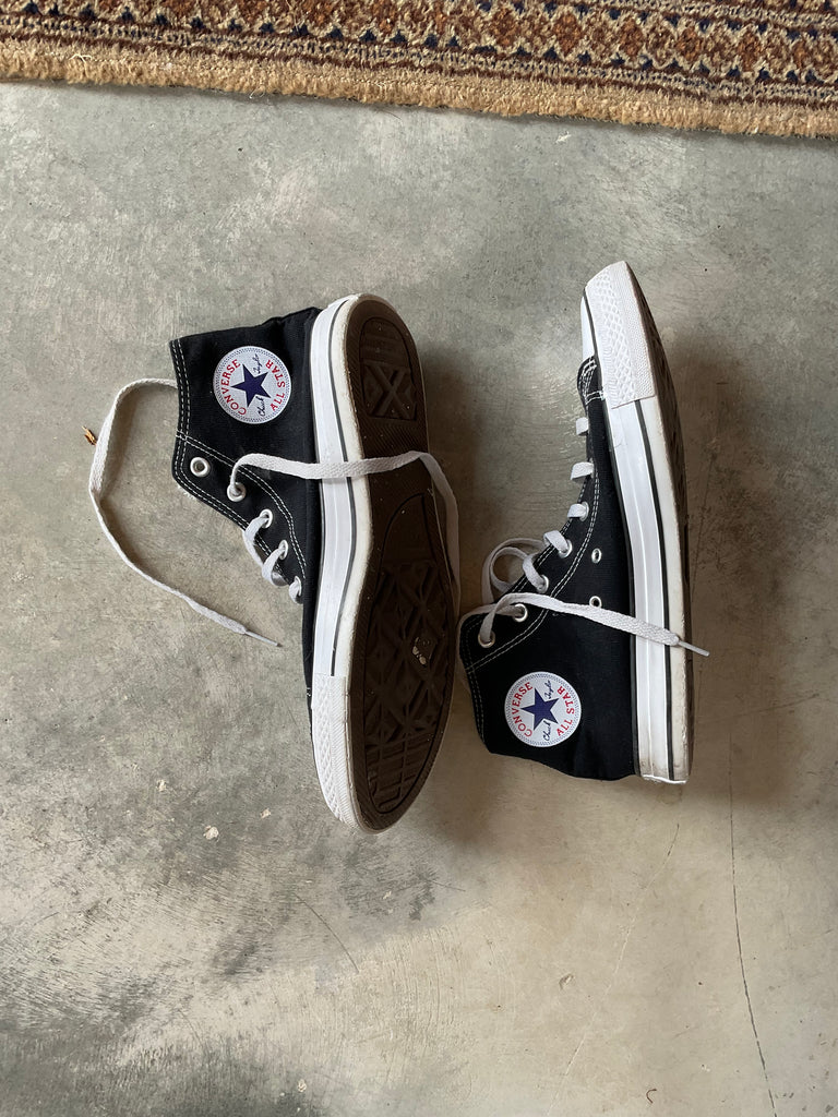 High top black and white converse online